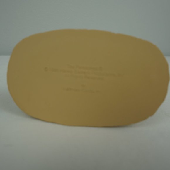 Hallmark Flintstones Wilma and Betty‎ Ornament 1995 - Picture 4 of 4